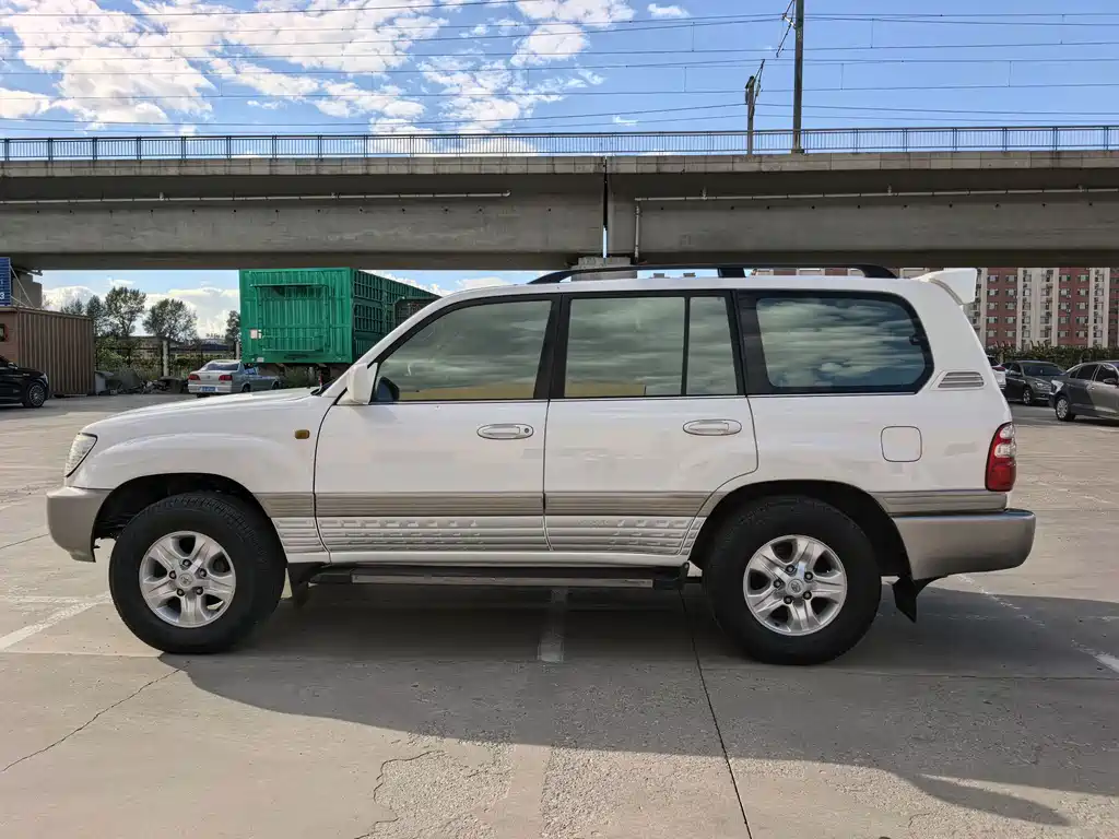 Toyota Land Cruiser — миниатюра 5