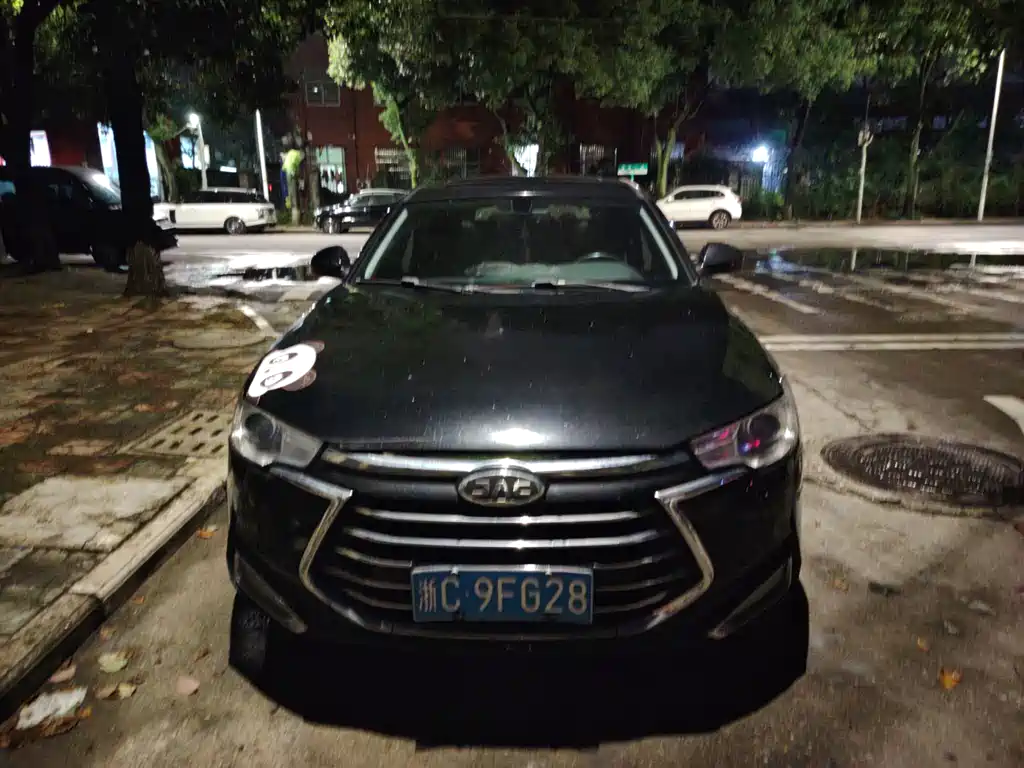 JAC Refine A60 — миниатюра 3