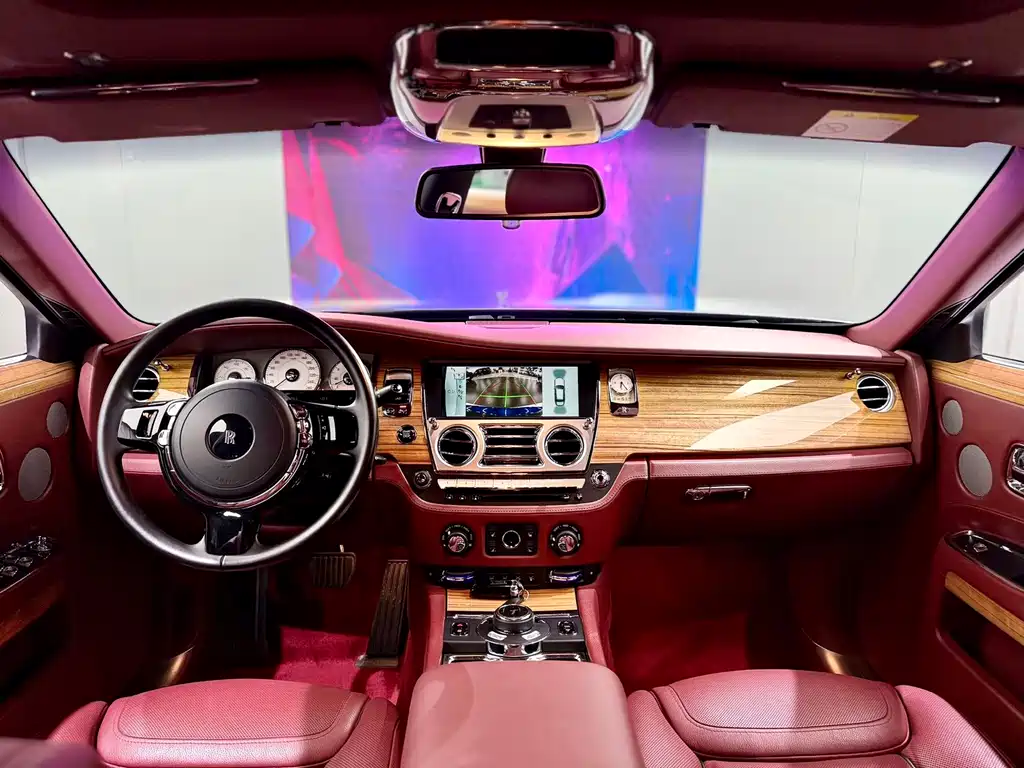 Rolls-Royce Ghost — миниатюра 18