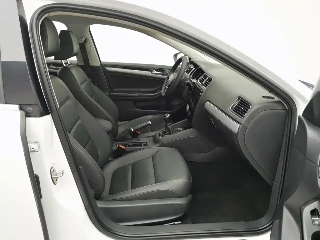 Volkswagen Sagitar — миниатюра 23