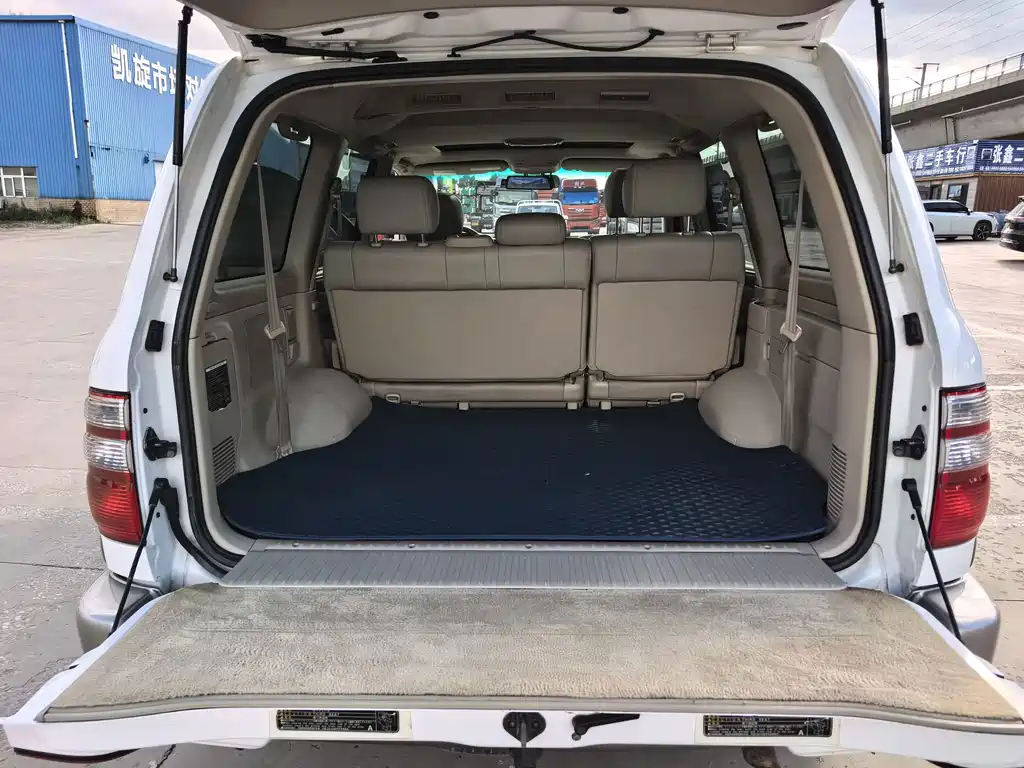 Toyota Land Cruiser — миниатюра 16
