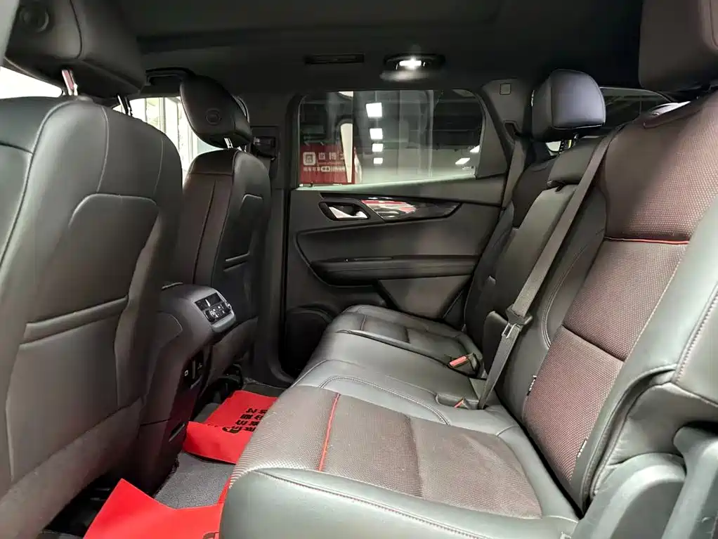 Chevrolet Blazer — миниатюра 8