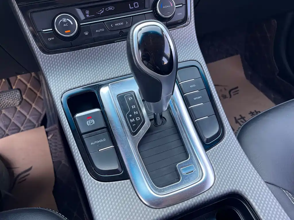 GEELY AUTOMOBILE EMGRAND GS