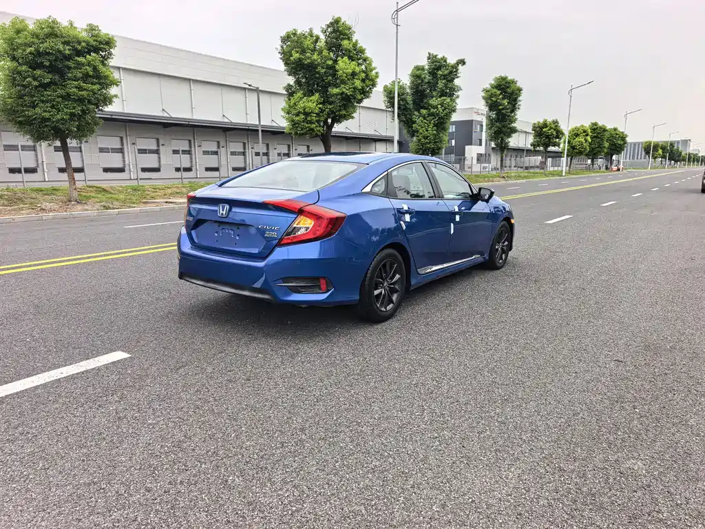 Honda Civic — миниатюра 11