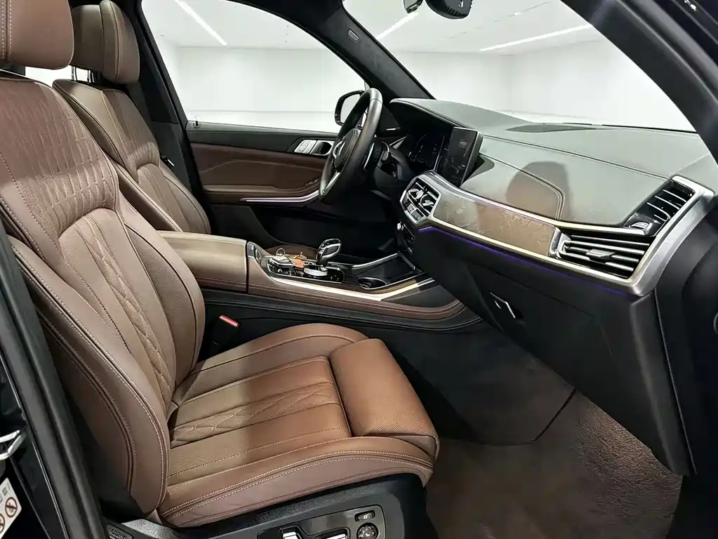 BMW X7 — миниатюра 7