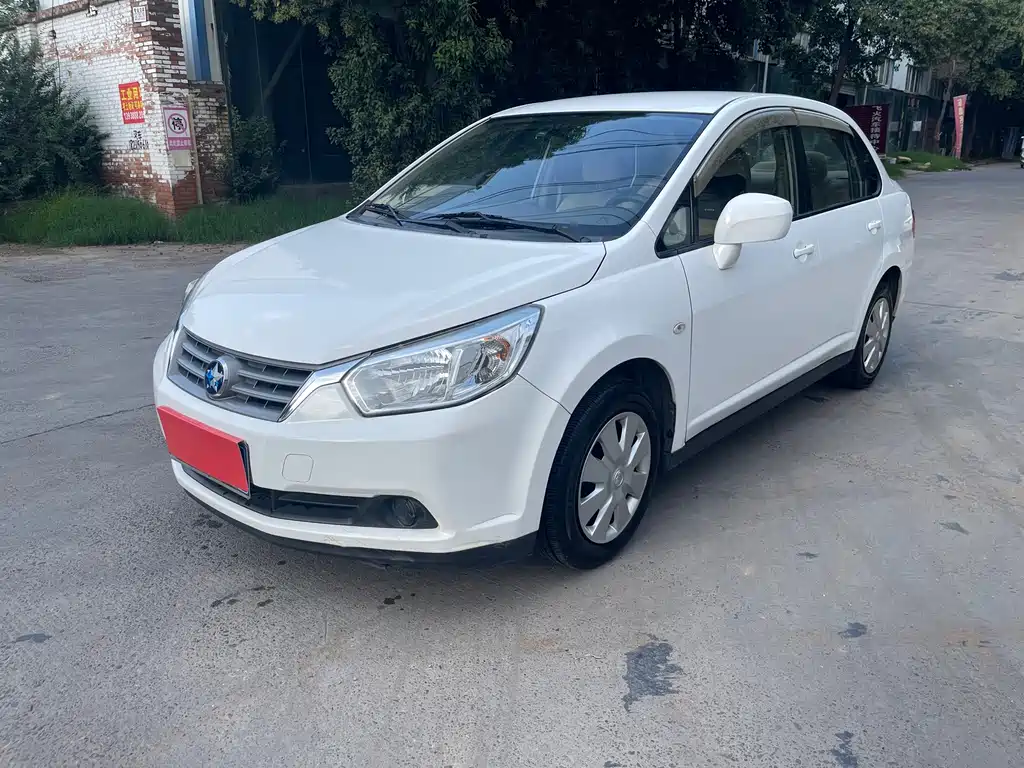 Venucia D50