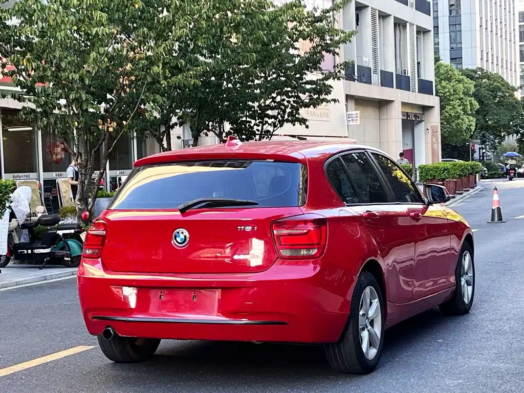 BMW 1 Series (Import) — миниатюра 4