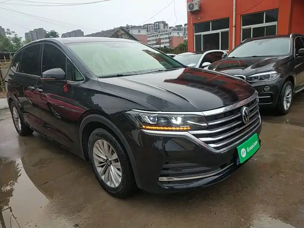 Volkswagen Viloran 2023 330TSI