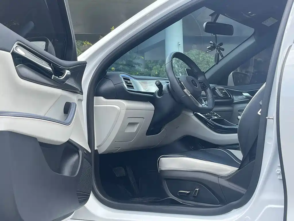 BYD Qin Plus 2021 — фото 13