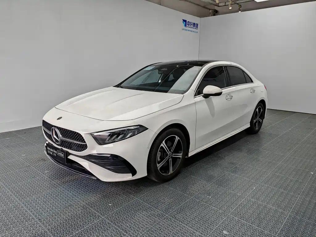 Mercedes-Benz A-Class A 2025 A 200 L Fashion