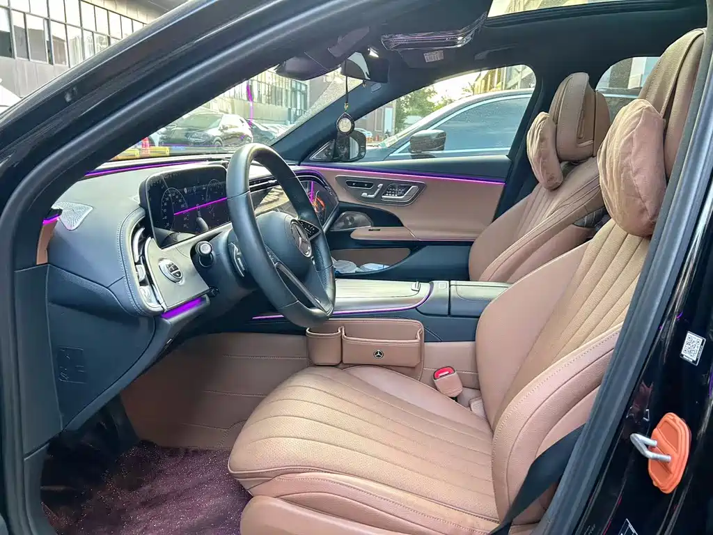 Mercedes-Benz E-Class — миниатюра 3