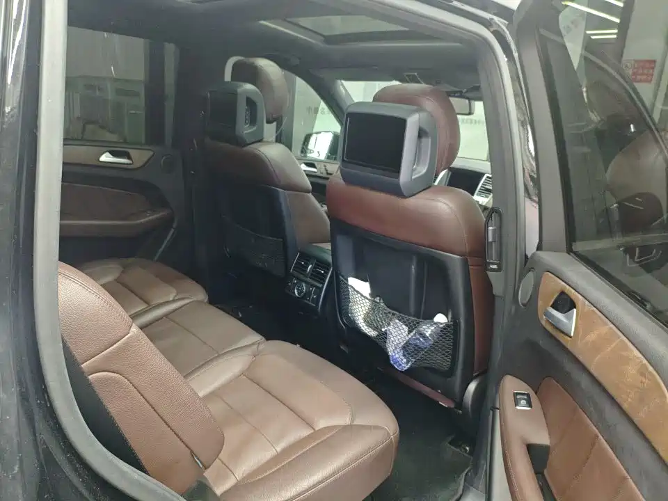 Mercedes-Benz GL-Class — миниатюра 7