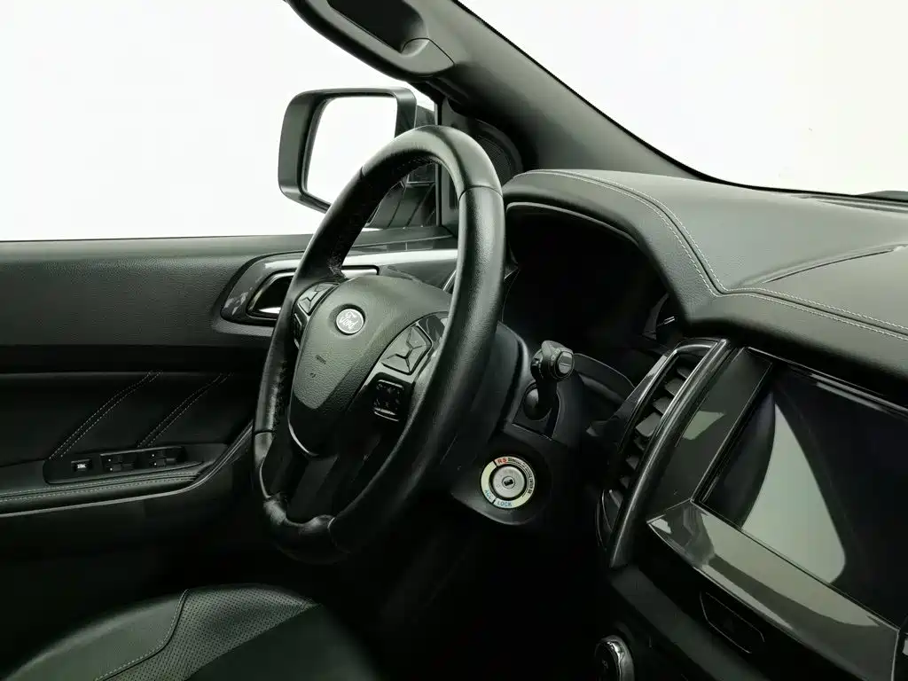 Ford Everest — миниатюра 22