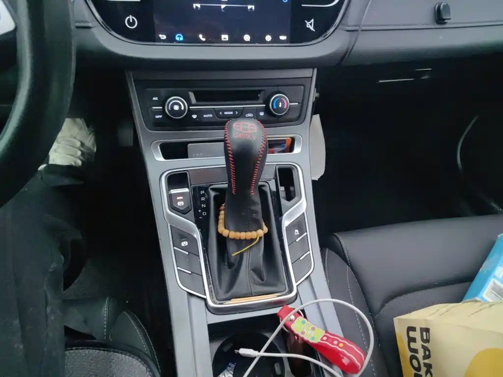 Geely Emgrand — миниатюра 11