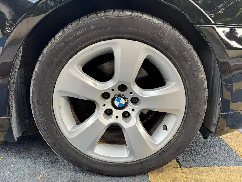 BMW 5 Series — миниатюра 15