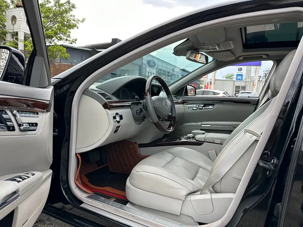 Mercedes-Benz S-Class — миниатюра 9