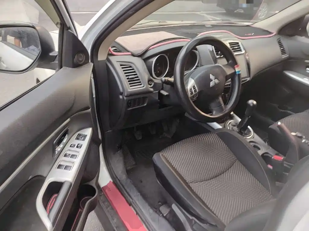 Mitsubishi ASX — миниатюра 21