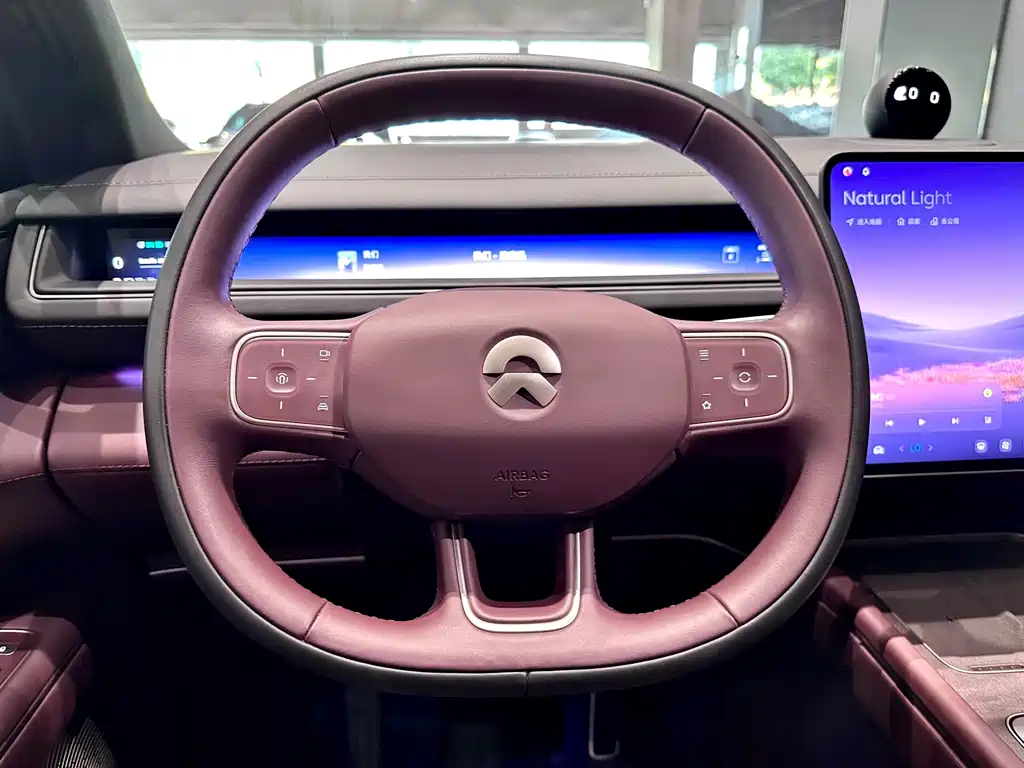 NIO ES8 — миниатюра 21