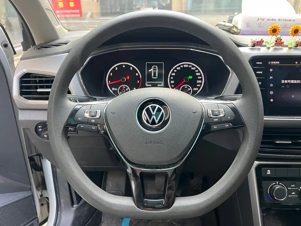 Volkswagen T-Cross — миниатюра 12