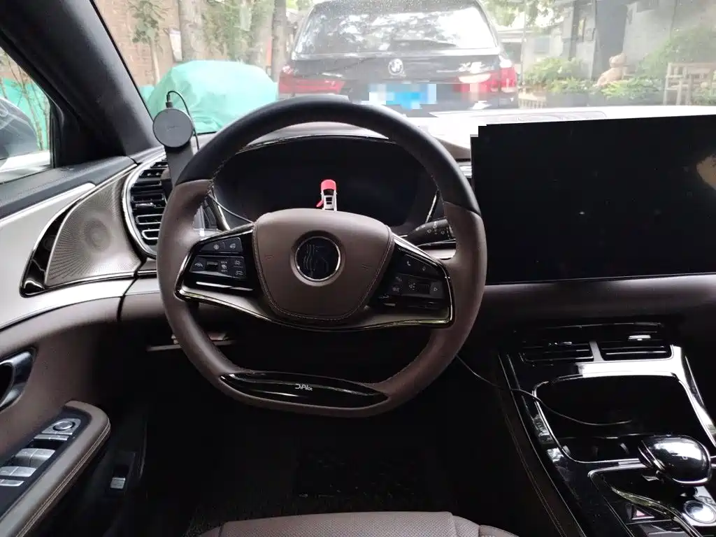 BYD Han — миниатюра 6
