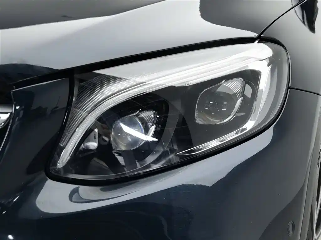 Mercedes-Benz GLC 2019 GLC 300 L 4MATIC