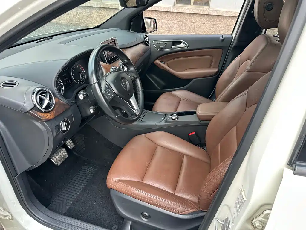 Mercedes-Benz B-Class — миниатюра 15