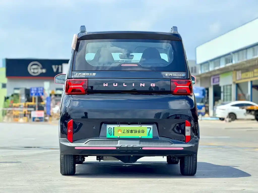 Wuling MINIEV — миниатюра 5