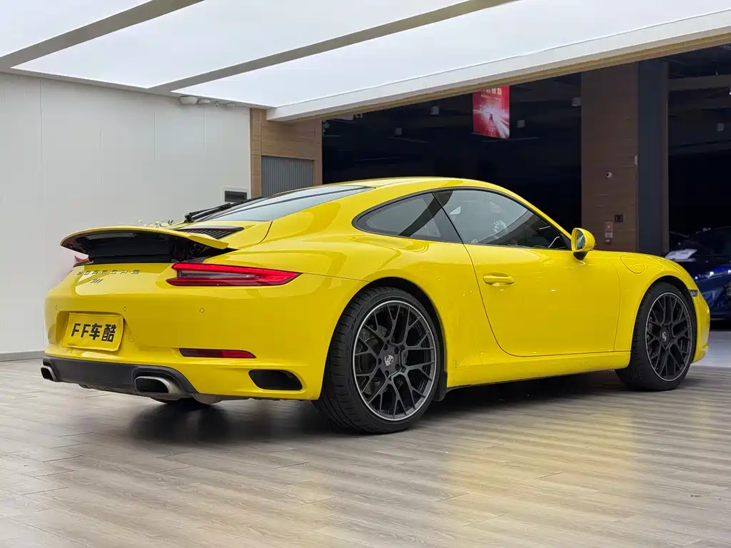 Porsche 911 2016 Carrera 3.0T