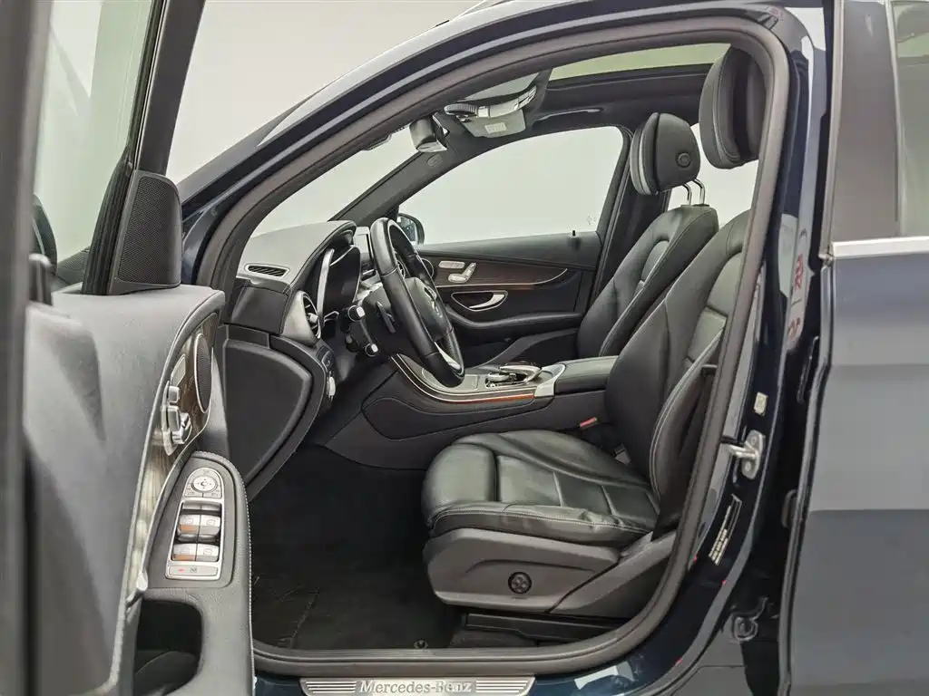 Mercedes-Benz GLC 2019 GLC 300 L 4MATIC