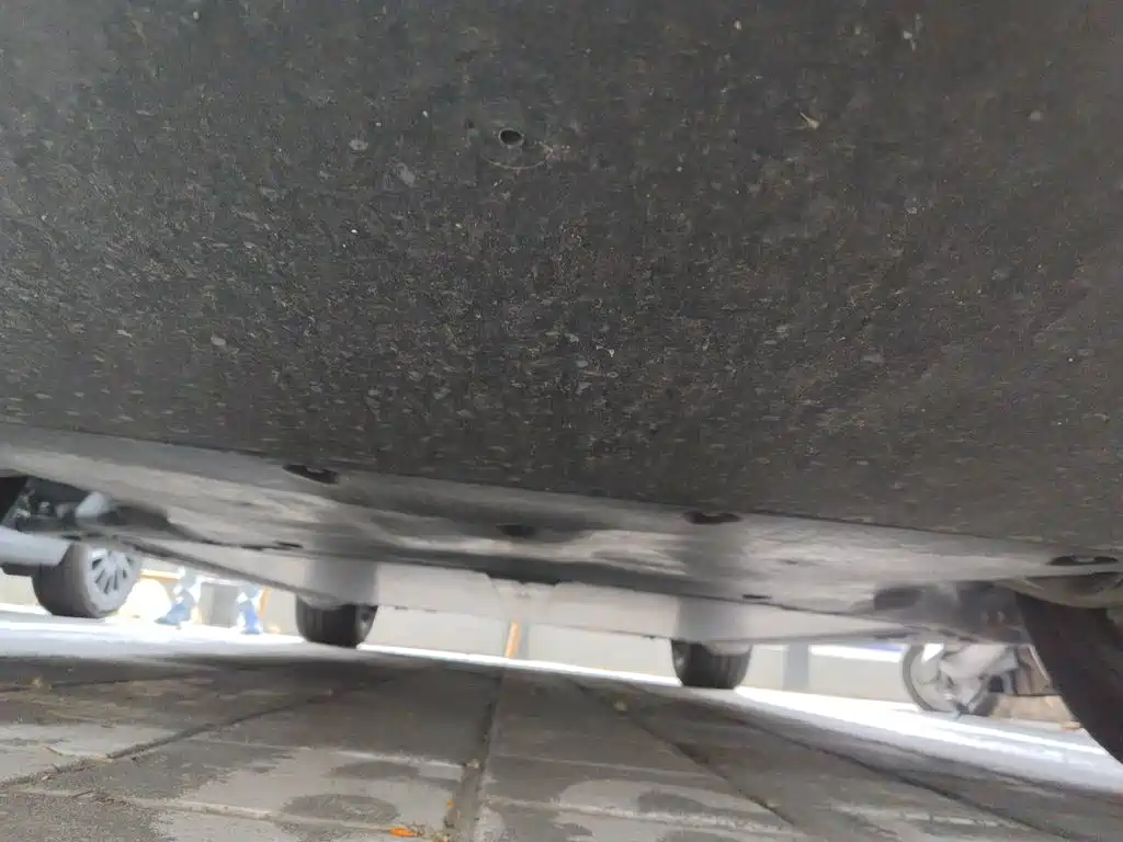 Tesla Model Y — миниатюра 23