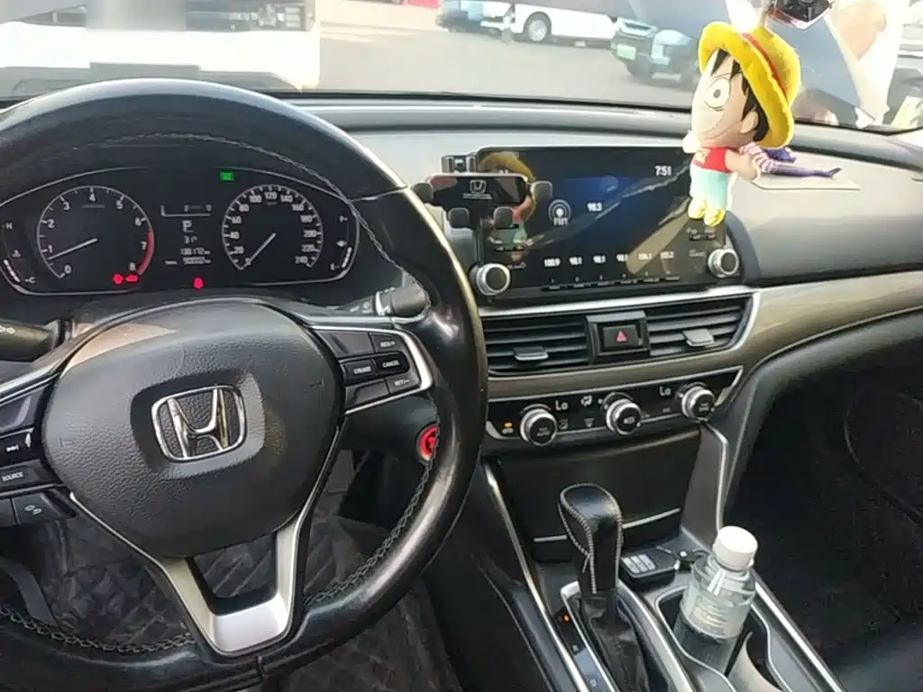 Honda Accord — миниатюра 10