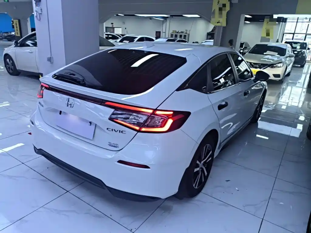 Honda Civic — миниатюра 7