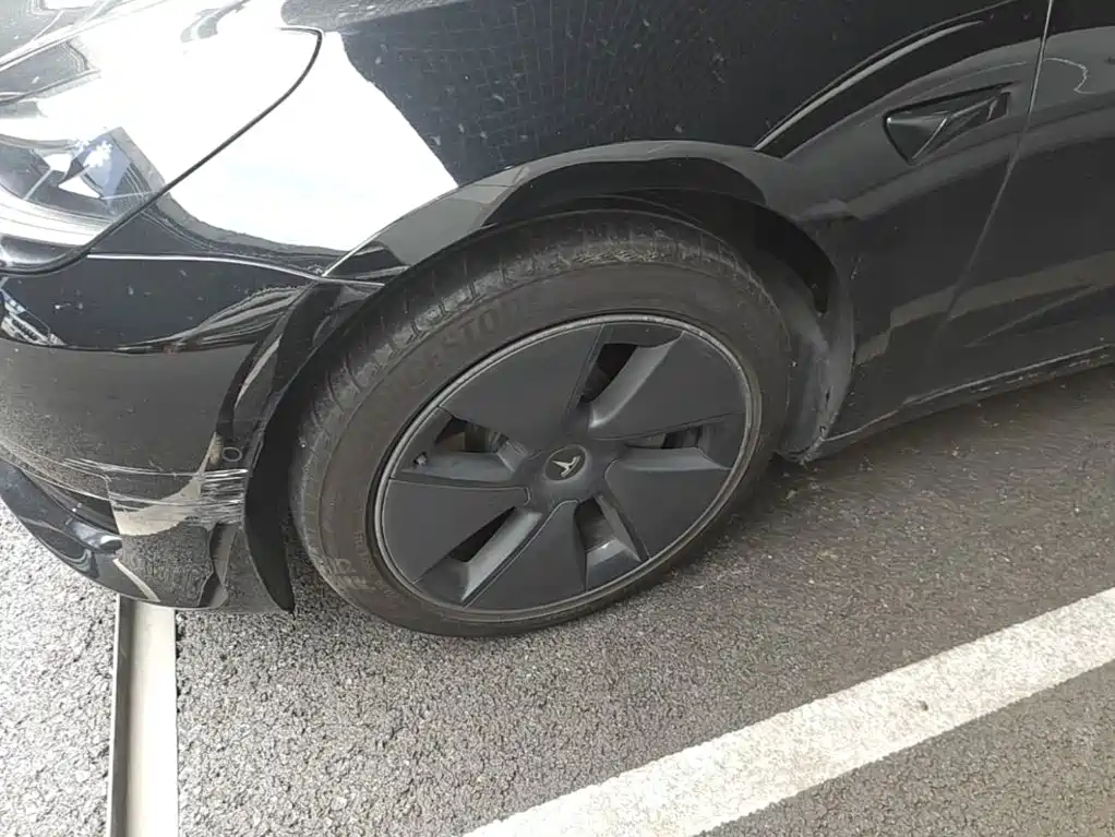Tesla Model 3 — миниатюра 23