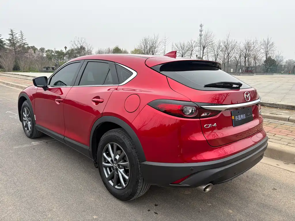 MAZDA CX 4