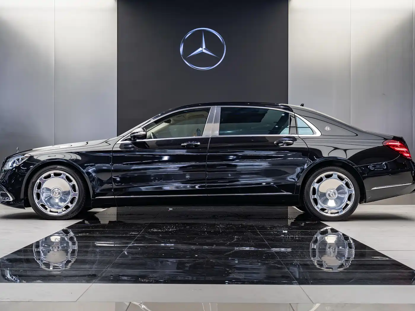 Mercedes-Benz Maybach S-Class