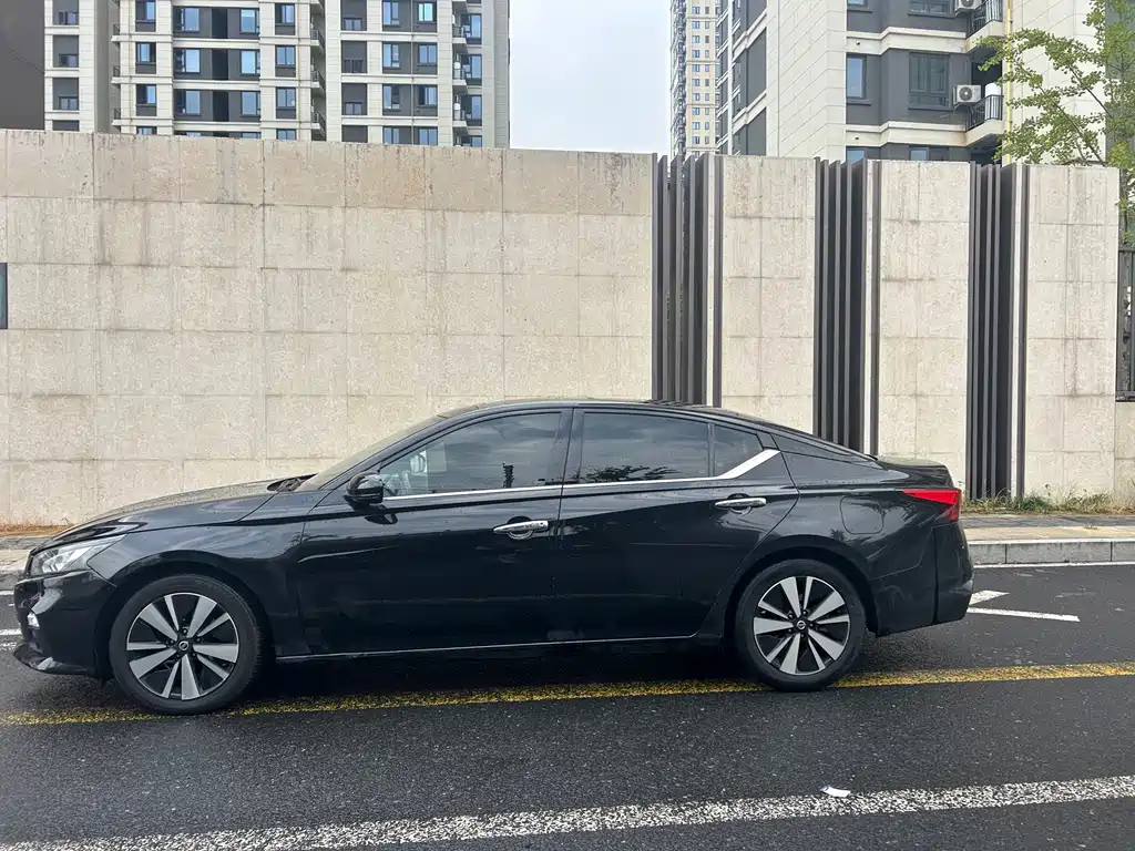 Nissan Teana — миниатюра 4