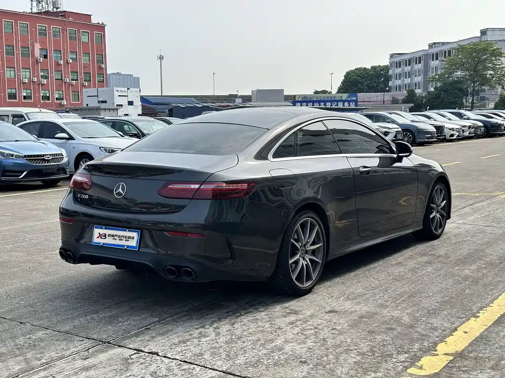 Mercedes-Benz E-Class (Import) — миниатюра 8