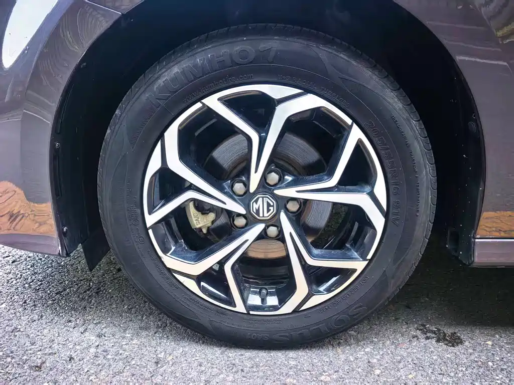 MG 5 2022 180DVVT CVT Luxury