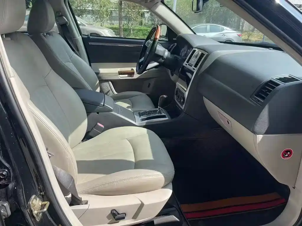 Chrysler 300C 2007 2.7L