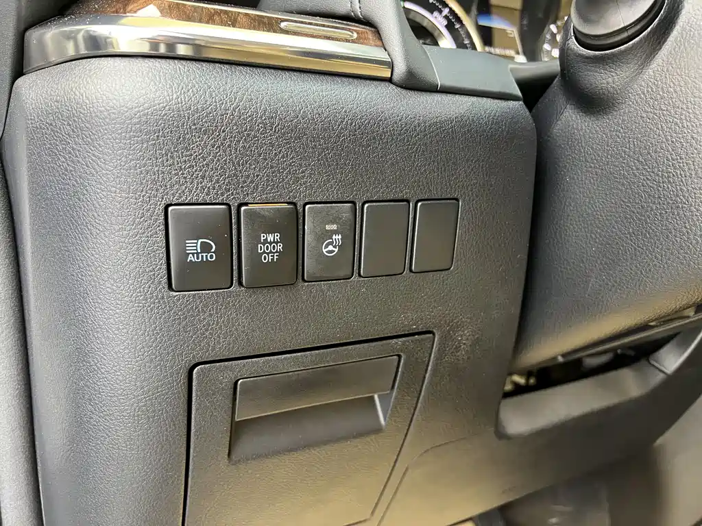 Toyota Alphard 2021 2.5L Luxury