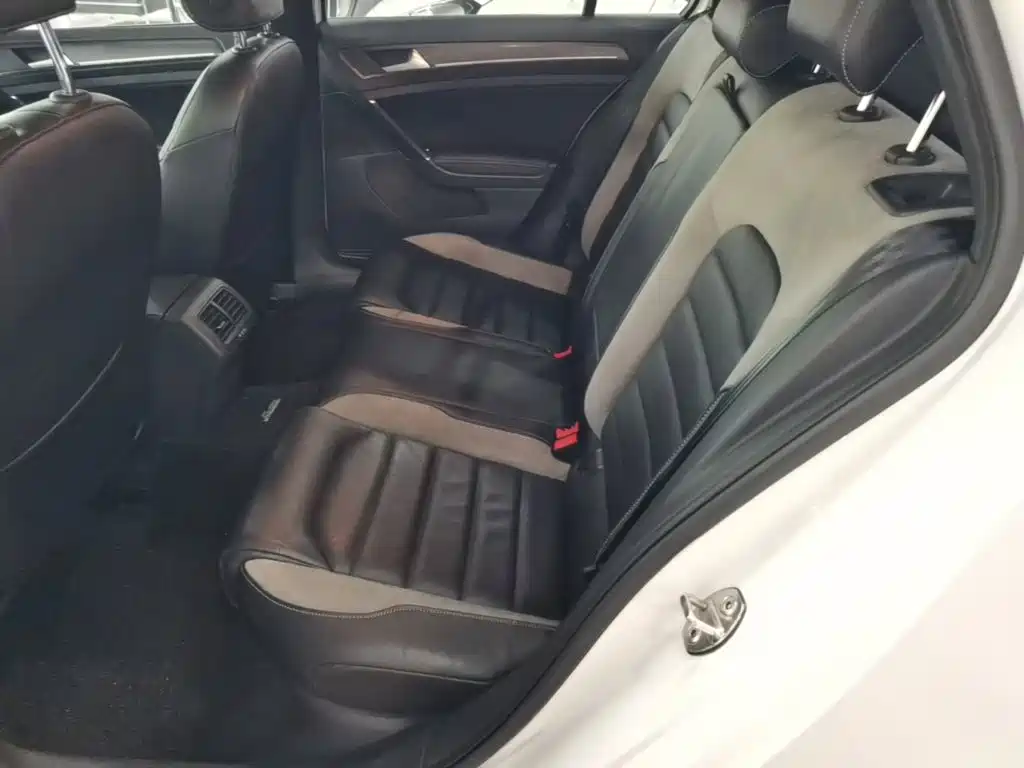 Volkswagen Golf — миниатюра 17