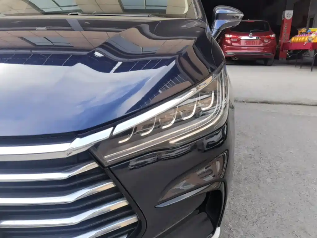 BYD MAX — миниатюра 24