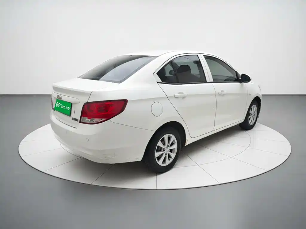 Chevrolet Sail — миниатюра 6