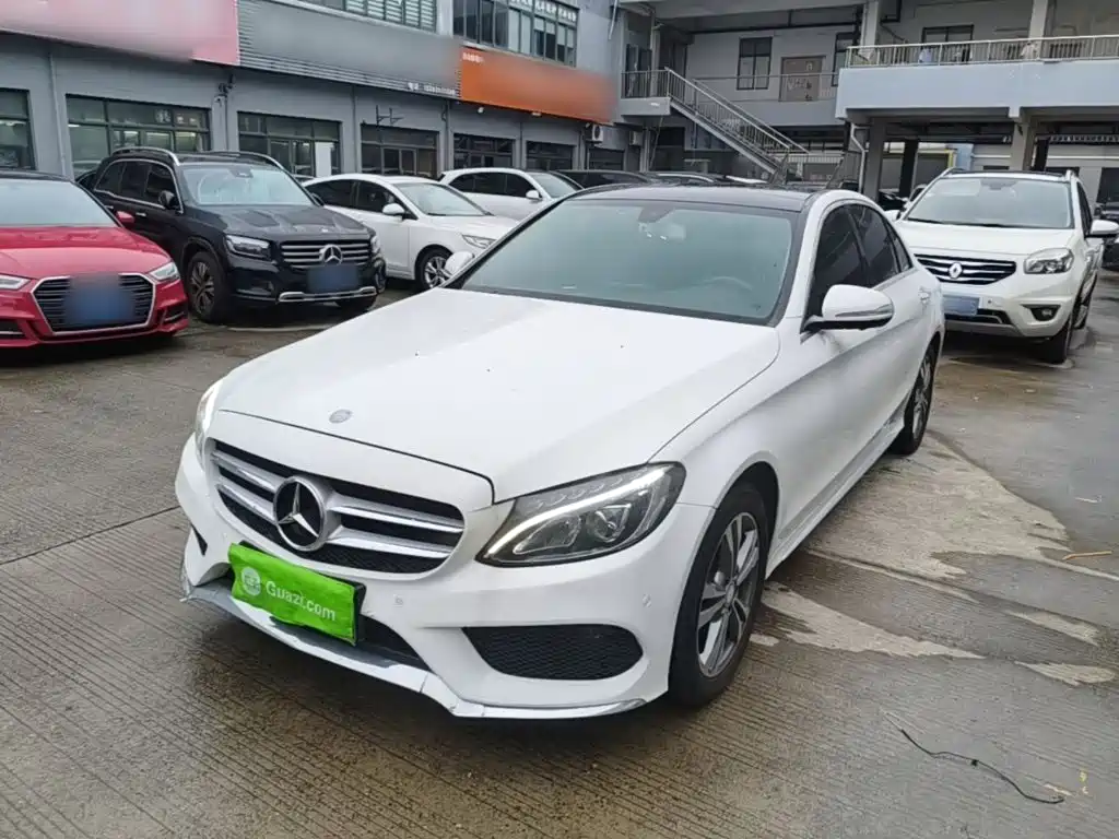 Mercedes-Benz C-Class — миниатюра 2