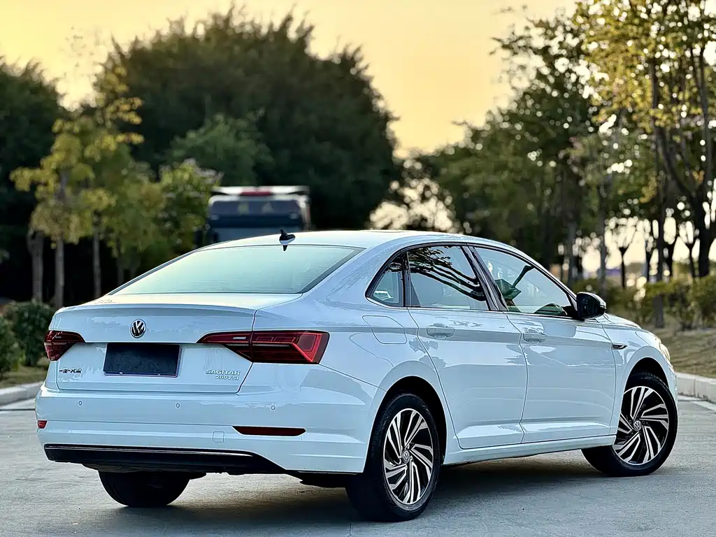Volkswagen Sagitar — миниатюра 6