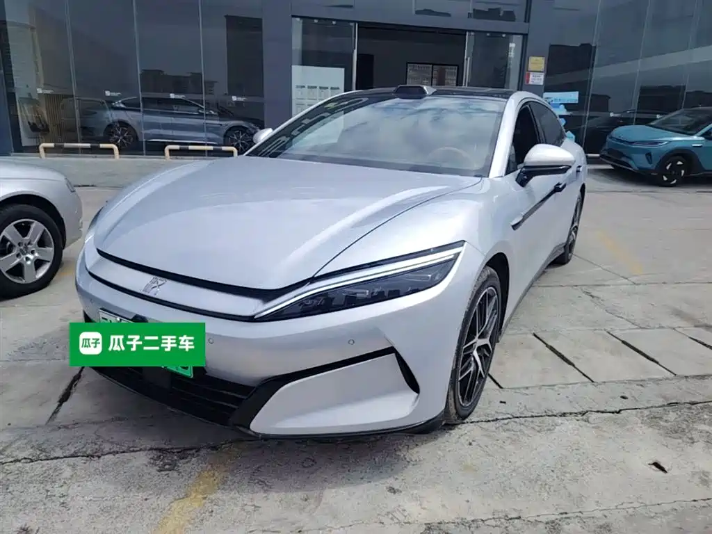 Byd 汉L 2025