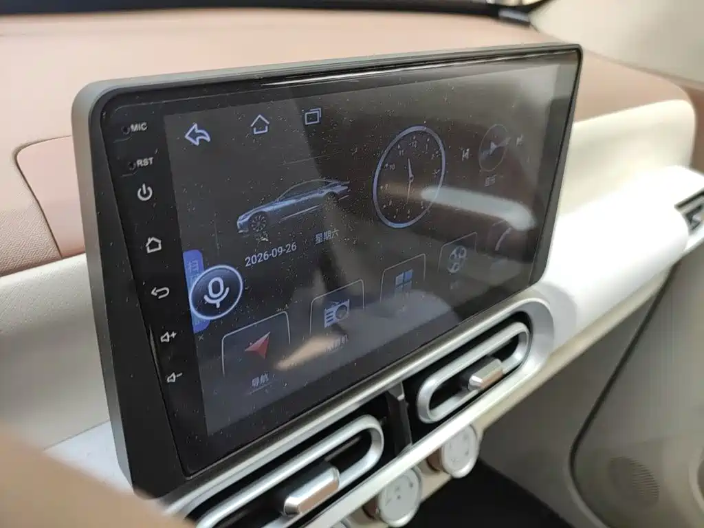 Wuling MINIEV — миниатюра 20