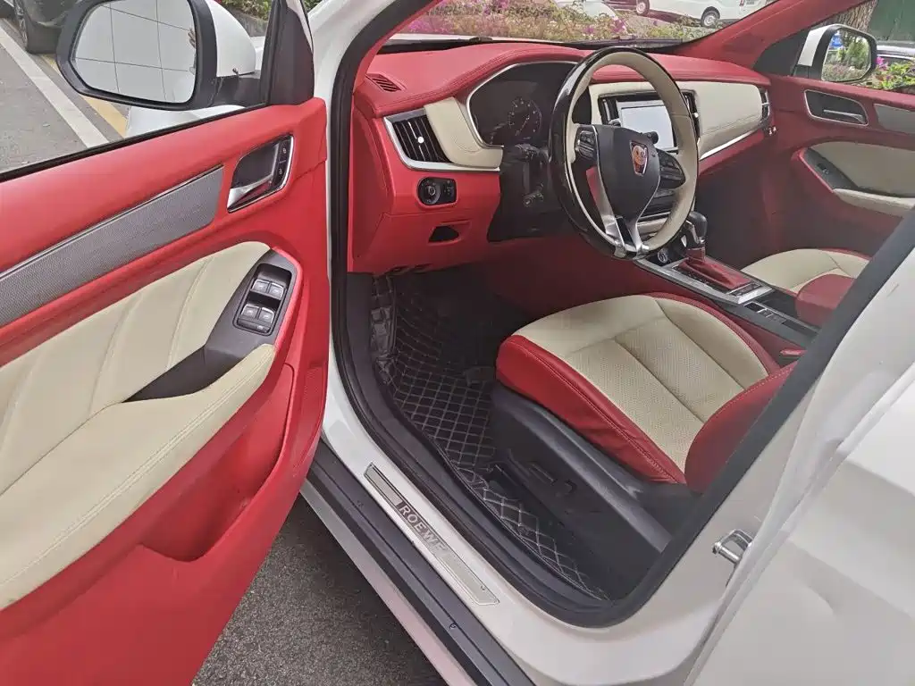 Roewe RX5 — миниатюра 12