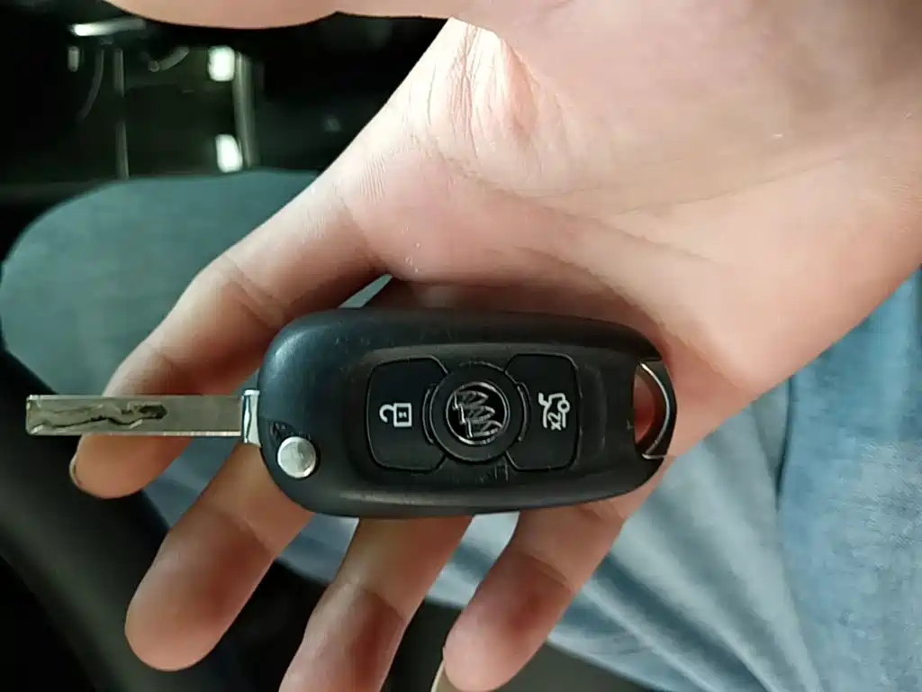 Buick Verano — миниатюра 9