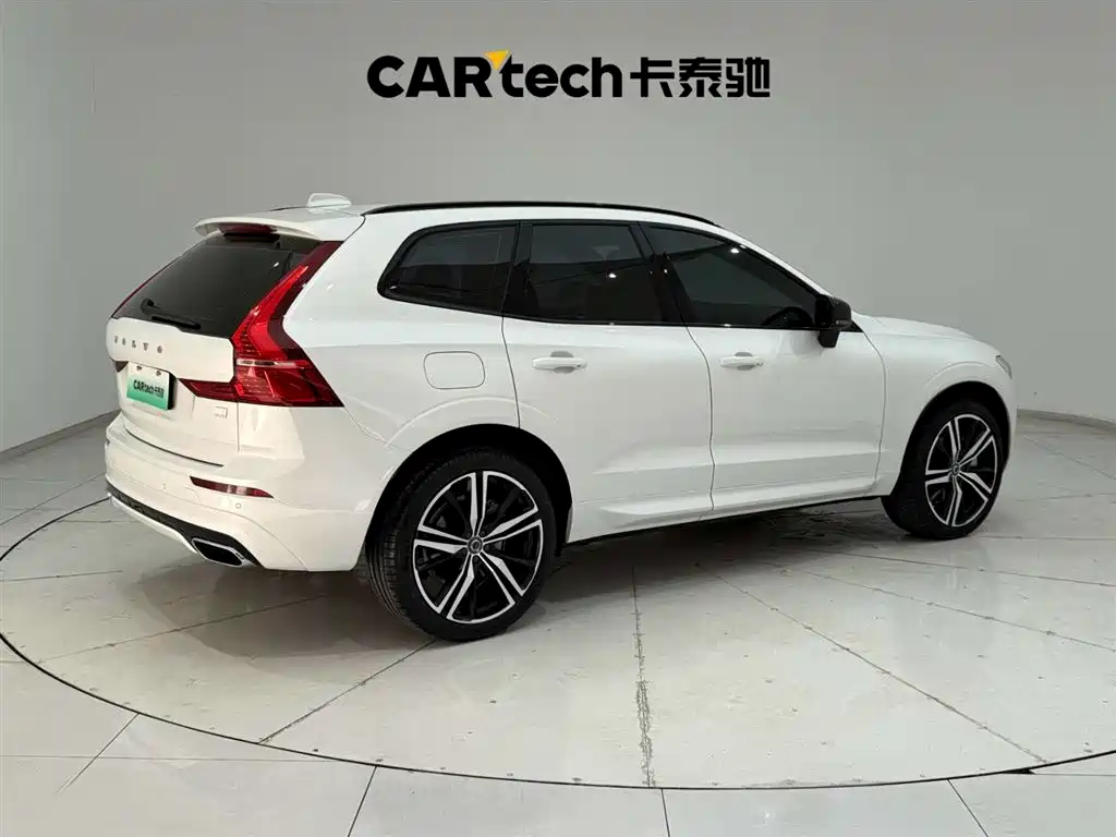 VOLVO XC60 PLUG IN HYBRID